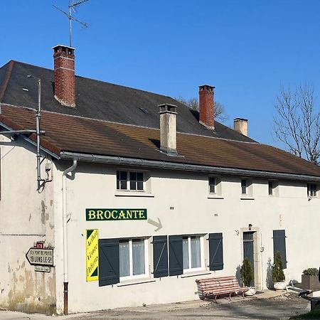 Appart Chez Nono Patornay Eksteriør billede